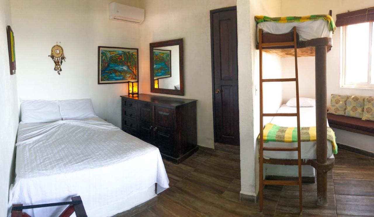 Marbella Eco Lodge Monterrico Ngoại thất bức ảnh