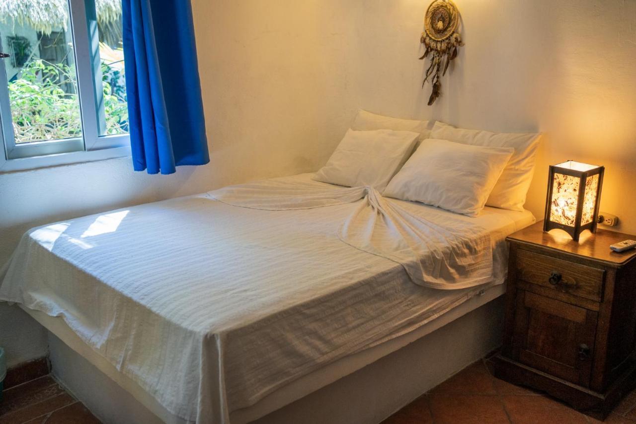 Marbella Eco Lodge Monterrico Ngoại thất bức ảnh