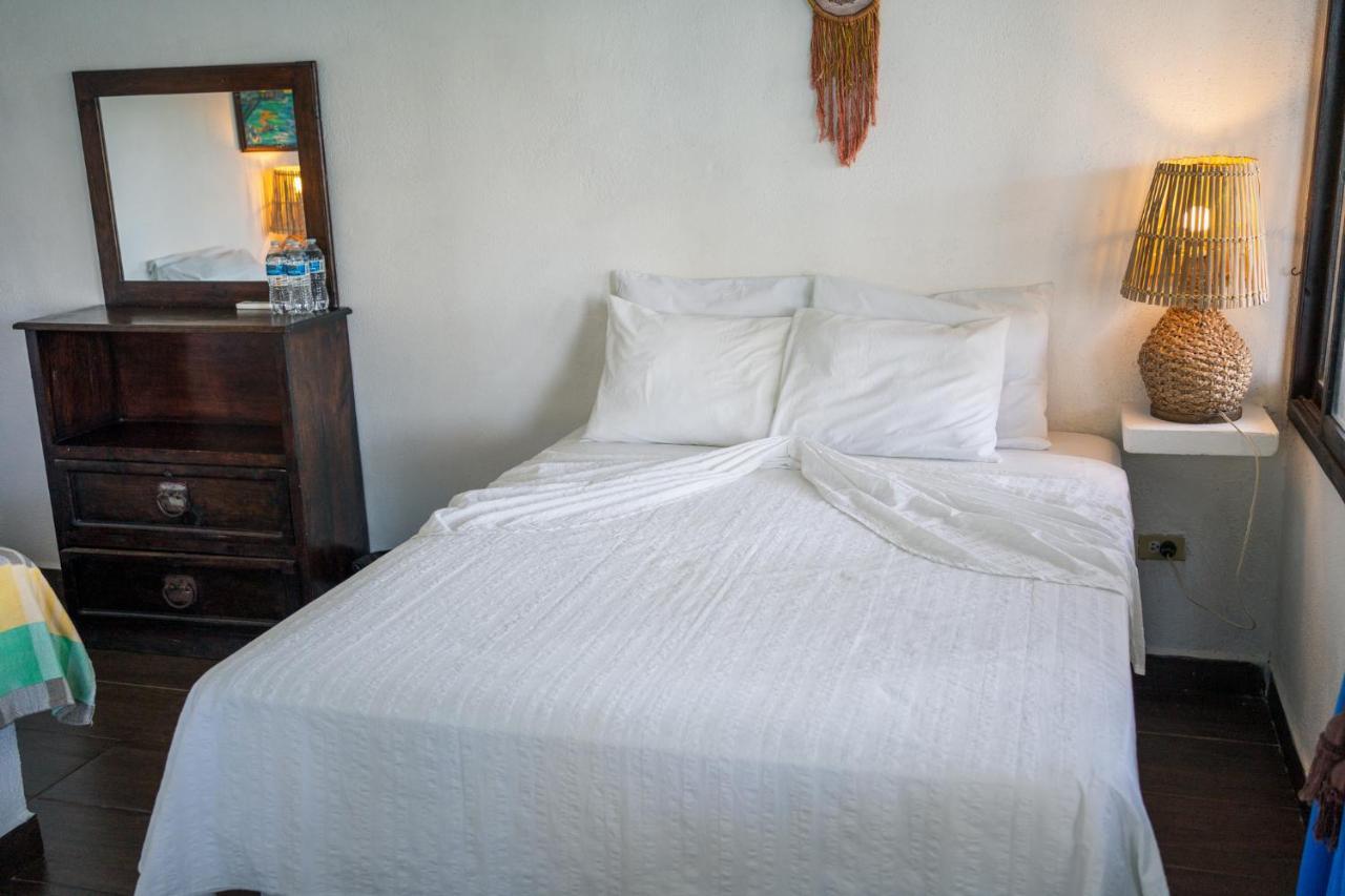 Marbella Eco Lodge Monterrico Ngoại thất bức ảnh