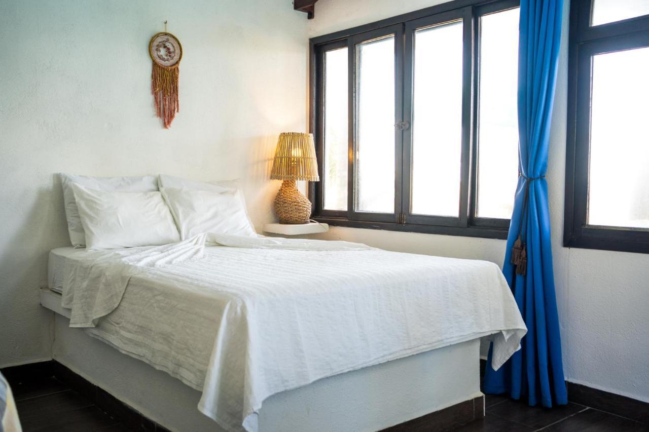 Marbella Eco Lodge Monterrico Ngoại thất bức ảnh
